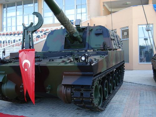 دبابات عسكرية صناعة تركية