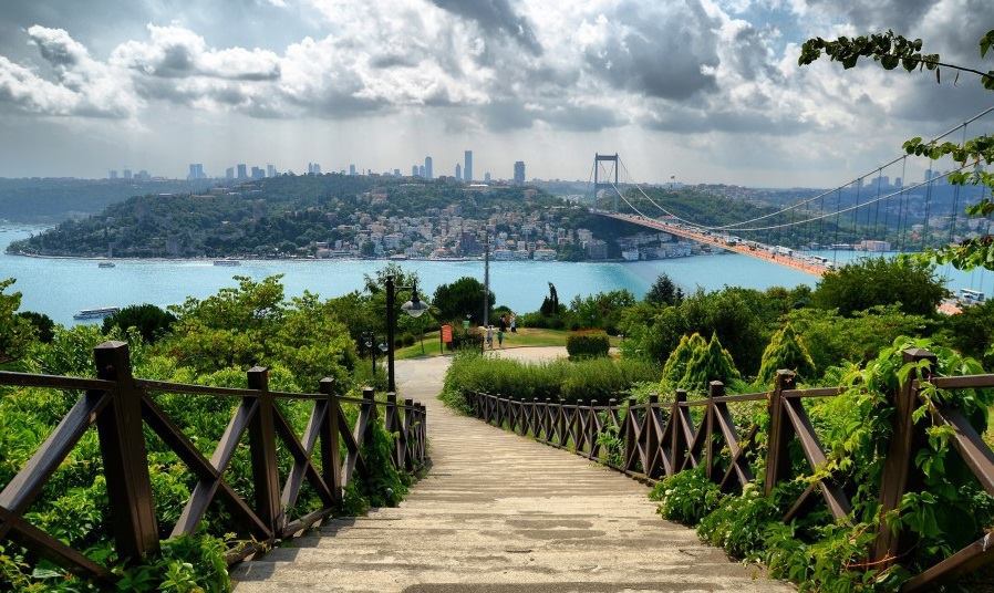 شاهد أجمل خفايا الطبيعة * حديقة فاتح كوروسو * من أروع الأماكن السياحية في اسطنبول