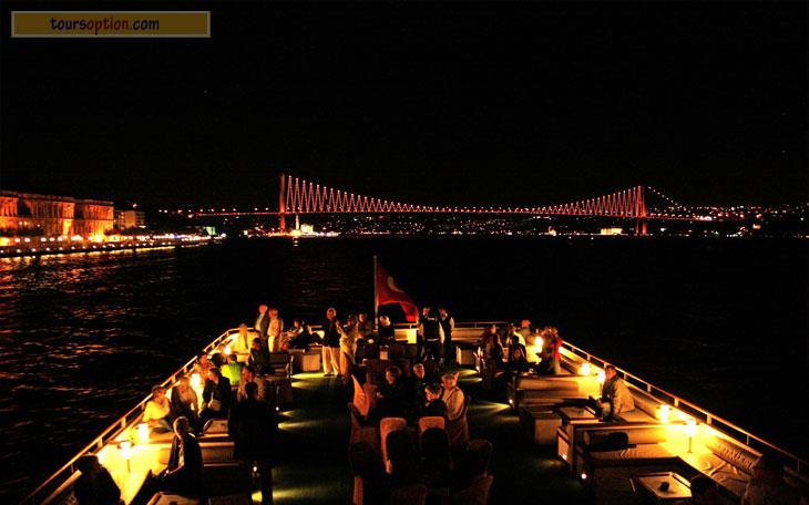 رحلات عشاء بحرية في اسطنبول