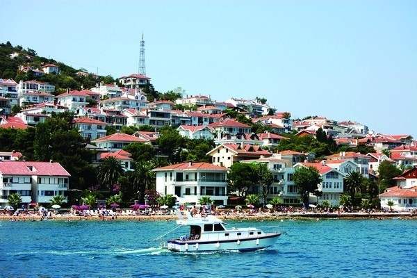 قصة جزيرة الاميرات في تركيا