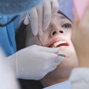 التقويم الجراحي للأسنان
