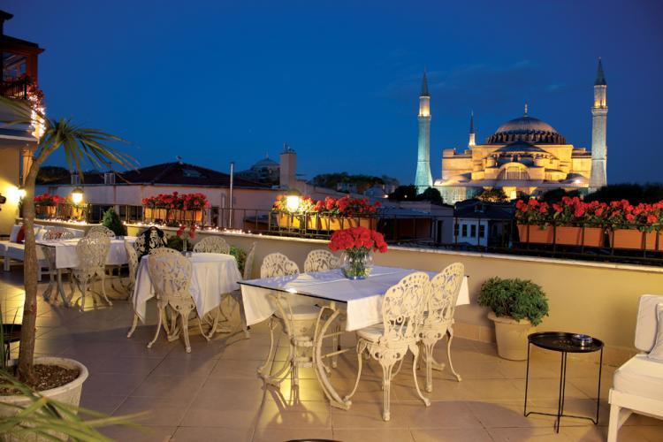 فندق تايتنك اسطنبول خمس نجوم