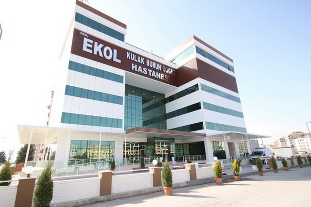 مستشفى ايكول إزمير