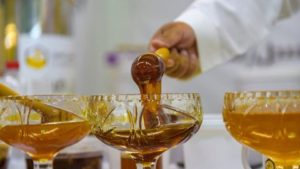 العسل التركي مغشوش و كيفية شراء العسل الاصلي