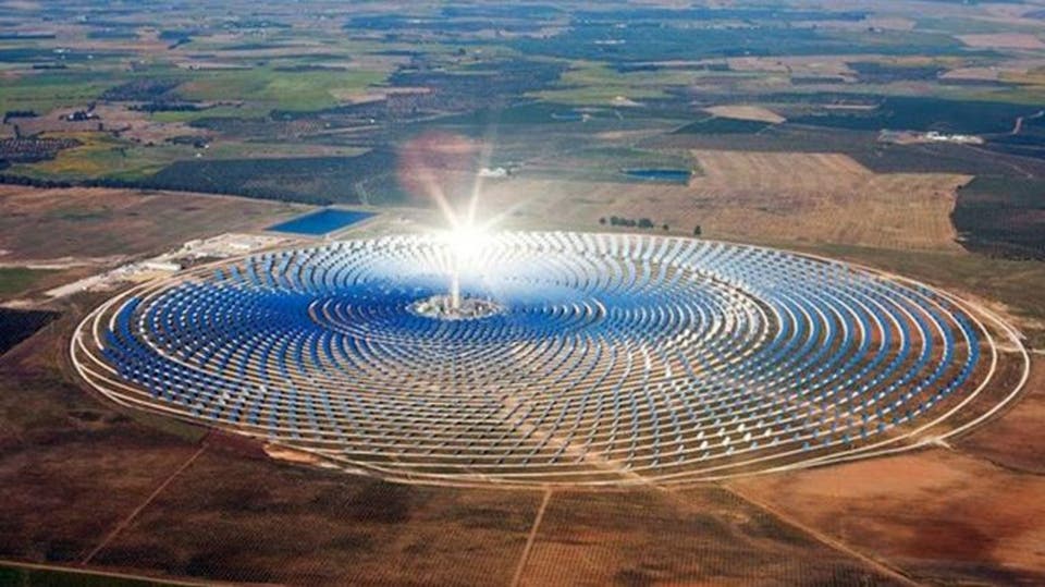 كيفية عمل مشروع الطاقة الشمسية