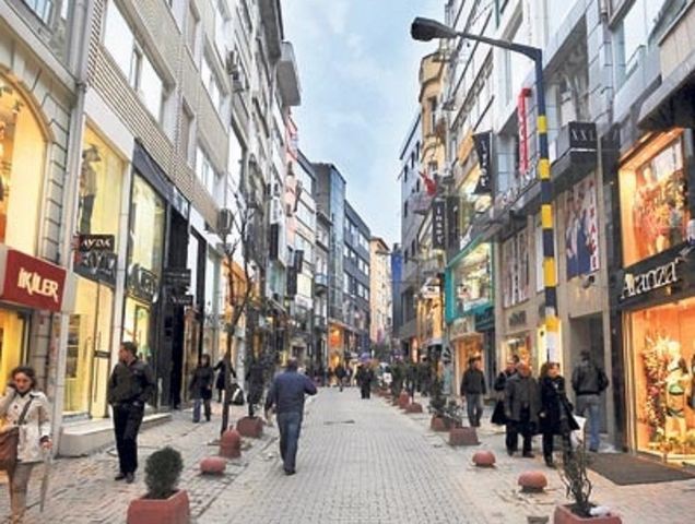 سوق ملابس الجملة في اسطنبول