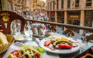 مطاعم عربية توصيل في اسطنبول